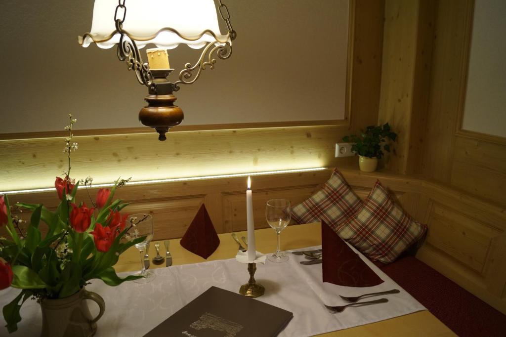 Landhotel Schellenberg ユーバーリンゲン エクステリア 写真